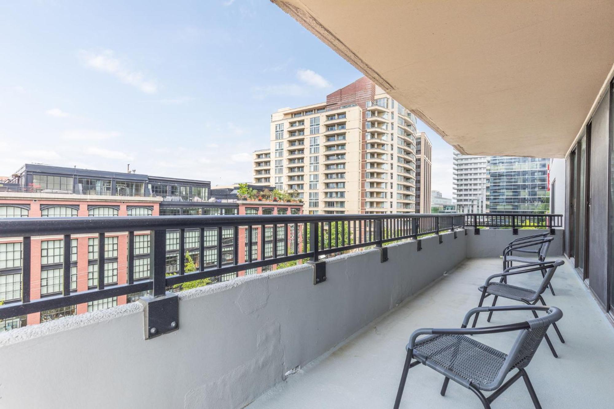 2Br Comfort Apartment In Prime Location Арлингтон Экстерьер фото